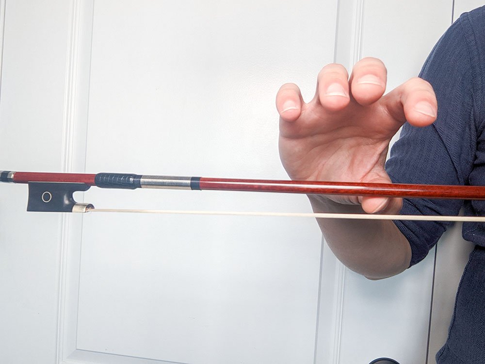 viola bow balance point demonstration