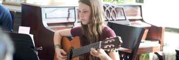 Sage Music Guitar Student In Recital 4 (1)
